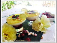 Recette panna cotta a la vanille, lemon curd maison sur lit de fruits rouges caramélisés