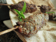 Recette les brochettes d’agneau kabab laham (cuisine du golfe persique)