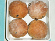 Recette petits pains épicés aux raisins secs