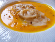 Recette velouté de potimarron, ravioles aux châtaignes et au lard