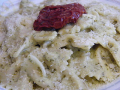 farfalles sauce au chèvre et au pesto