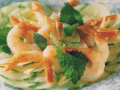 salade de grosses crevettes au concombre et piment