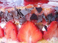 dessert : fraisier aux copeaux de chocolat