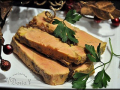 entrée froide : terrine de foie gras au chutney d’oignons et raisins secs