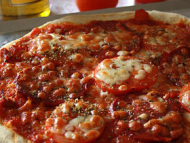 Recette pizza siciliana au chorizo et à la tomate